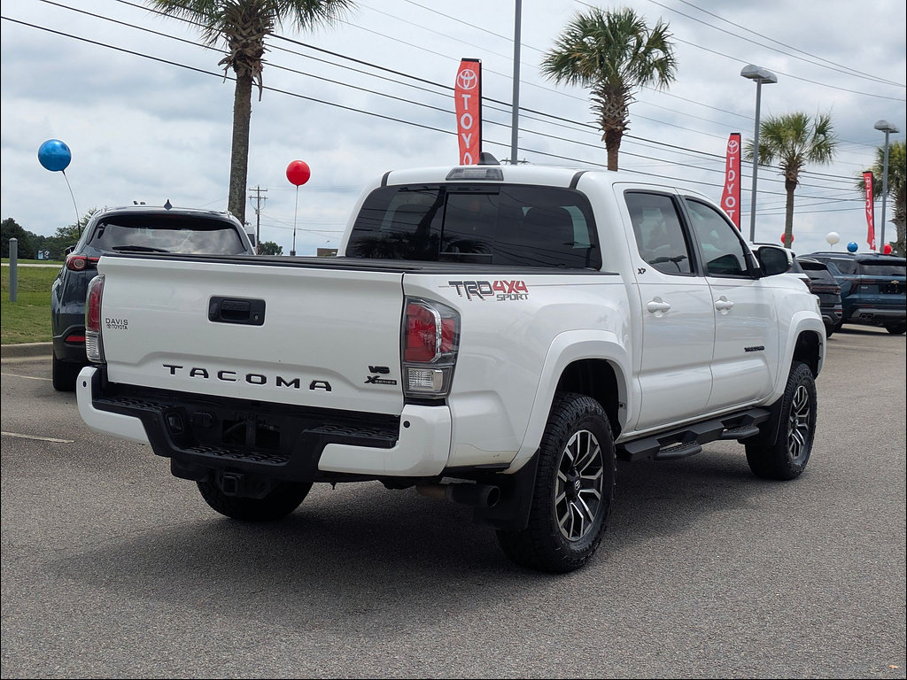 Used 2022 Toyota Tacoma TRD Sport w/ TRD Premium Sport Package AWD/4WD image 3