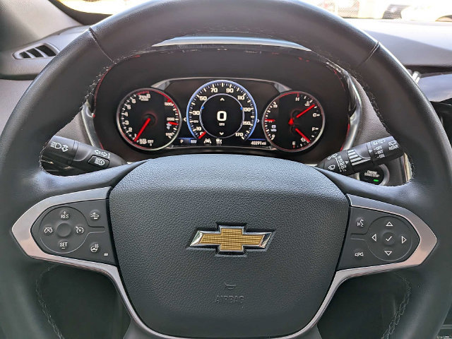 Used 2023 Chevrolet Traverse Premier FWD image 34