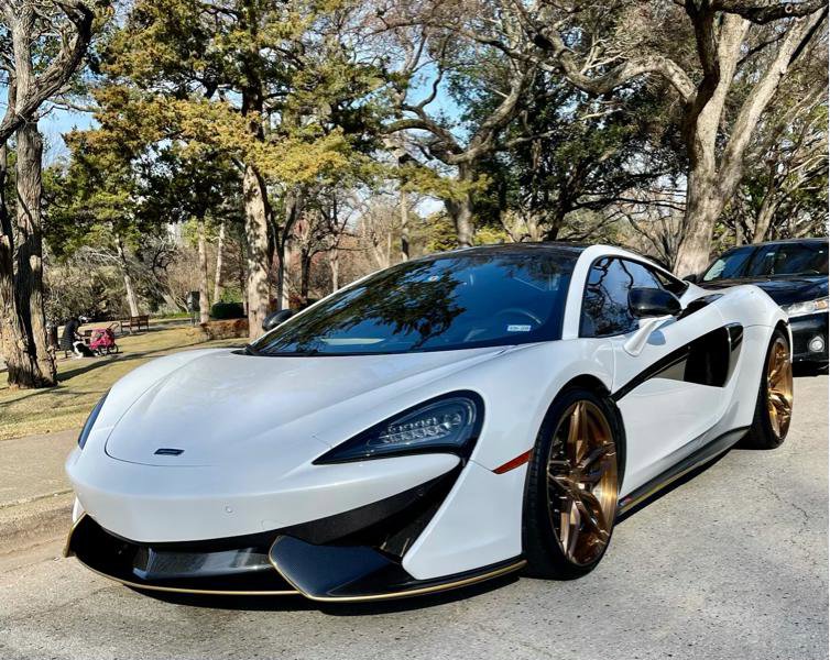 Used 2017 McLaren 570S Coupe RWD image 1