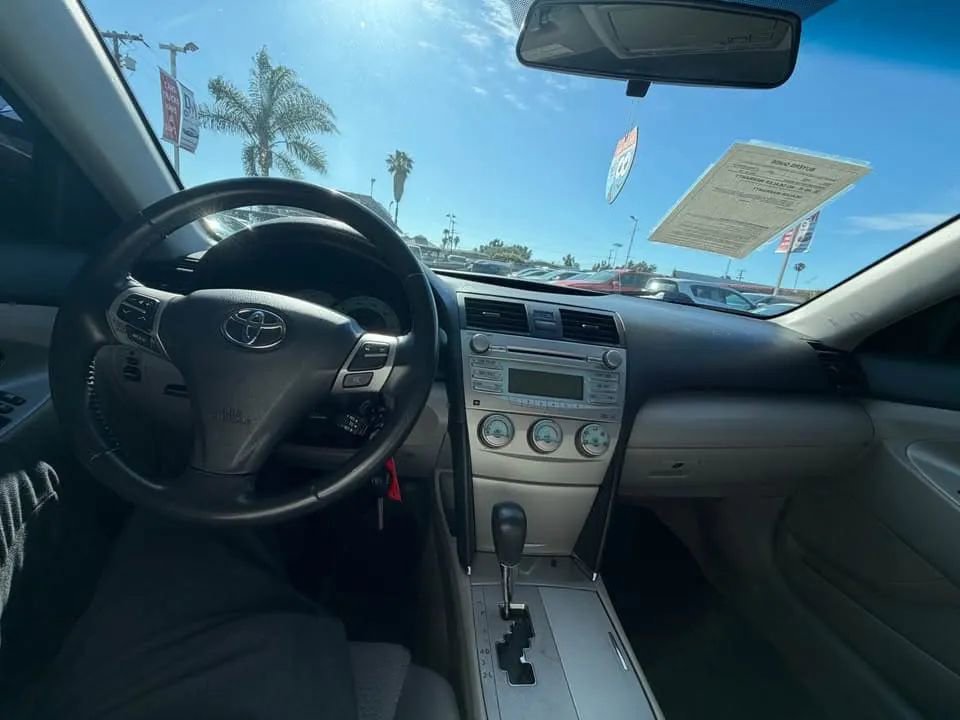 Used 2008 Toyota Camry SE FWD image 8