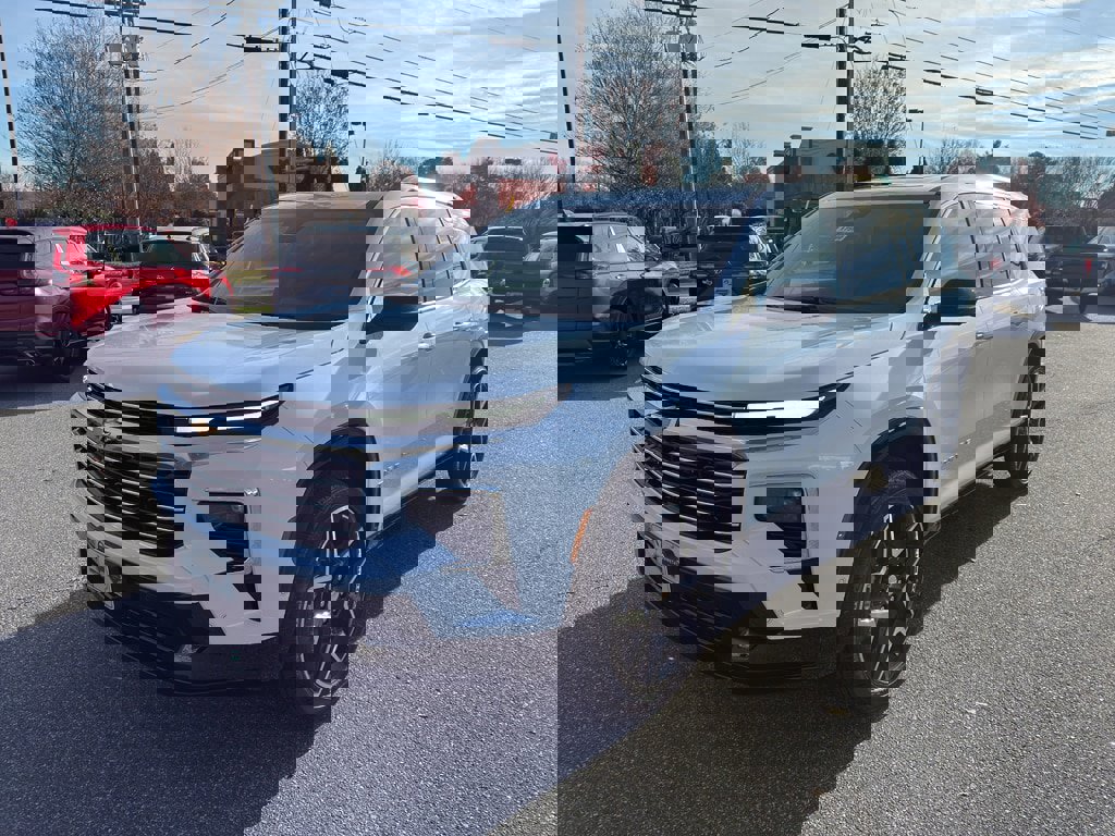 New 2026 Chevrolet Traverse High Country image 2