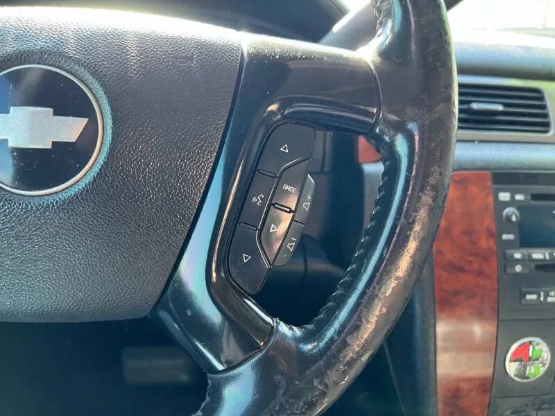 Used 2008 Chevrolet Suburban LT w/ LT Preferred Equipment Group RWD image 23