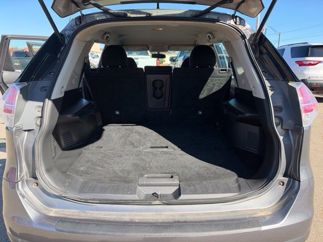Used 2014 Nissan Rogue S FWD image 11