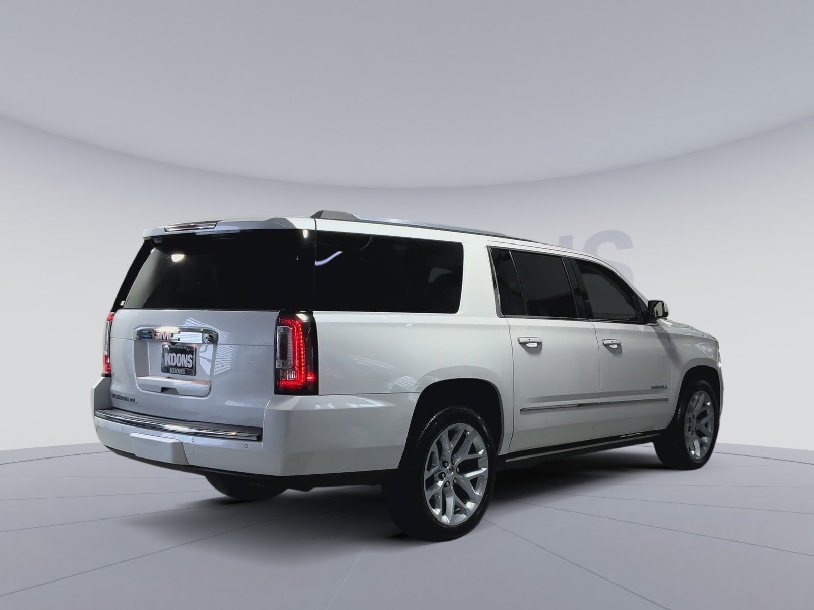 Used 2019 GMC Yukon XL Denali w/ Denali Ultimate Package image 11