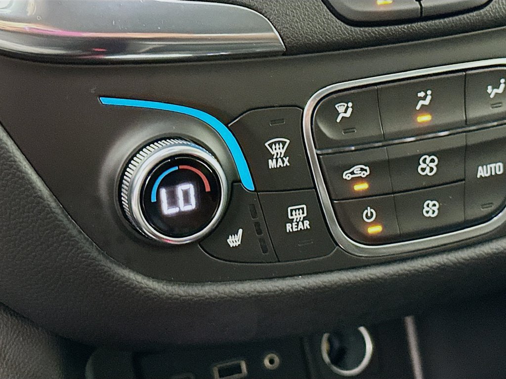 Used 2023 Chevrolet Equinox LT FWD image 27