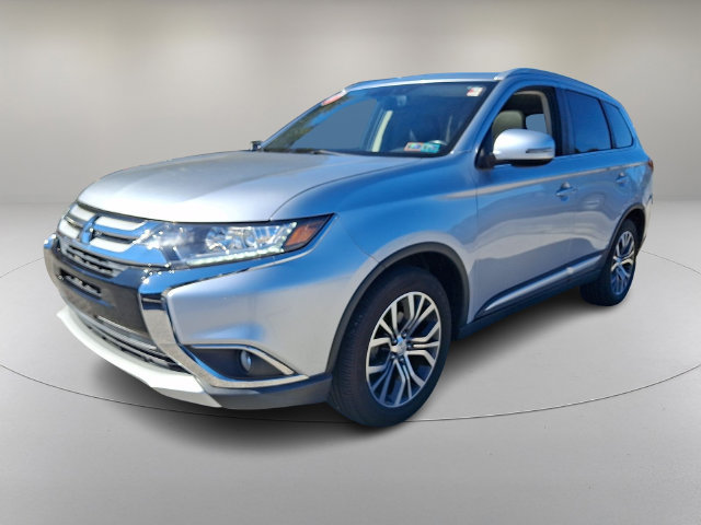 Used 2017 Mitsubishi Outlander SEL AWD/4WD image 3