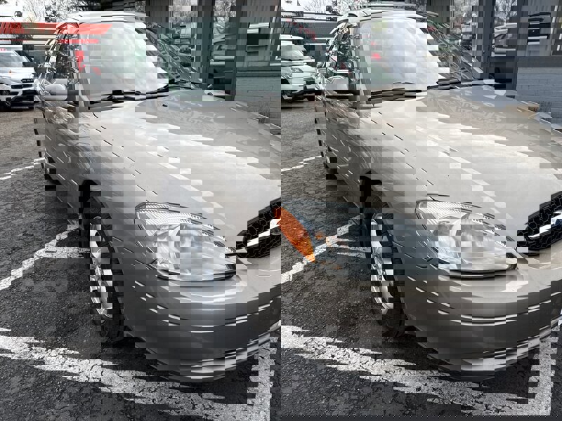 Used 2003 Ford Taurus SE image 13