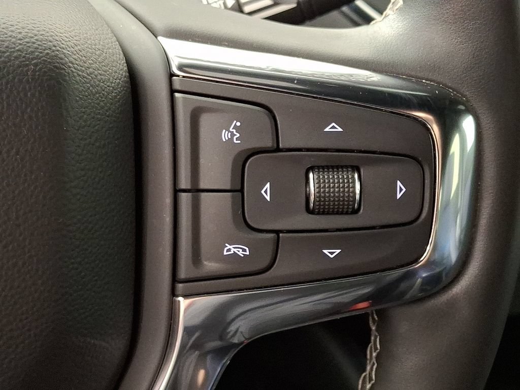 Used 2023 Chevrolet Blazer RS w/ Driver Confidence II Package FWD image 21