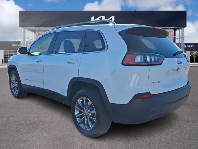 Used 2019 Jeep Cherokee Latitude Plus w/ Cold Weather Group AWD/4WD image 4