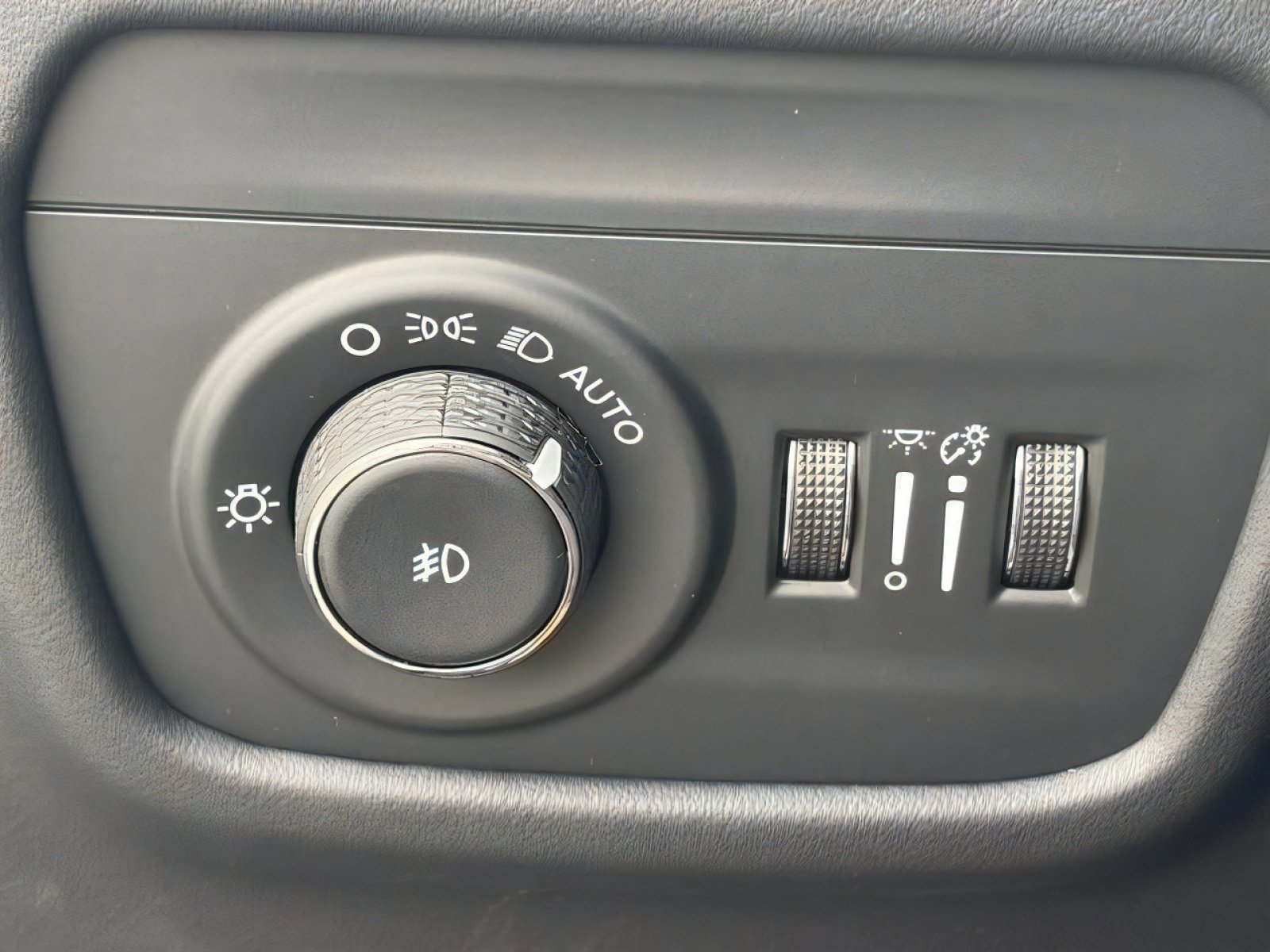 New 2027 Jeep Grand Cherokee Summit AWD/4WD image 22
