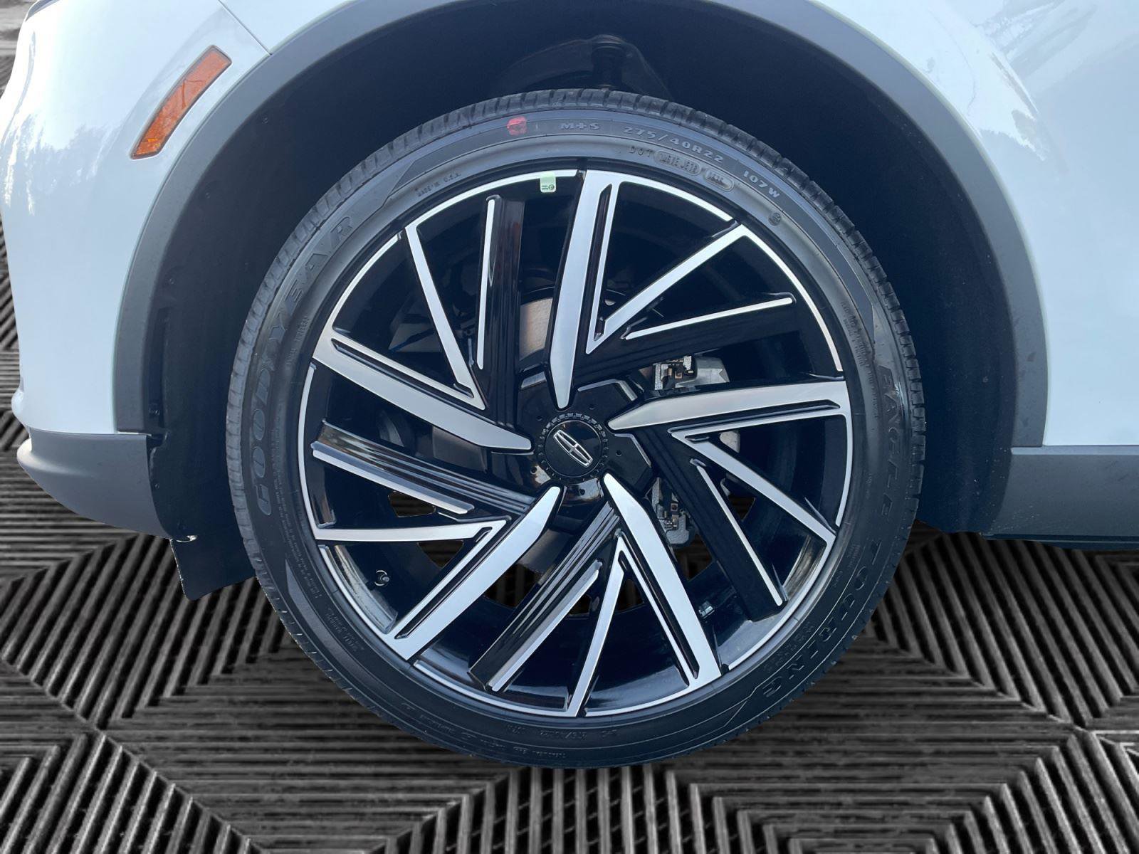 New 2026 Lincoln Aviator Reserve AWD/4WD image 14