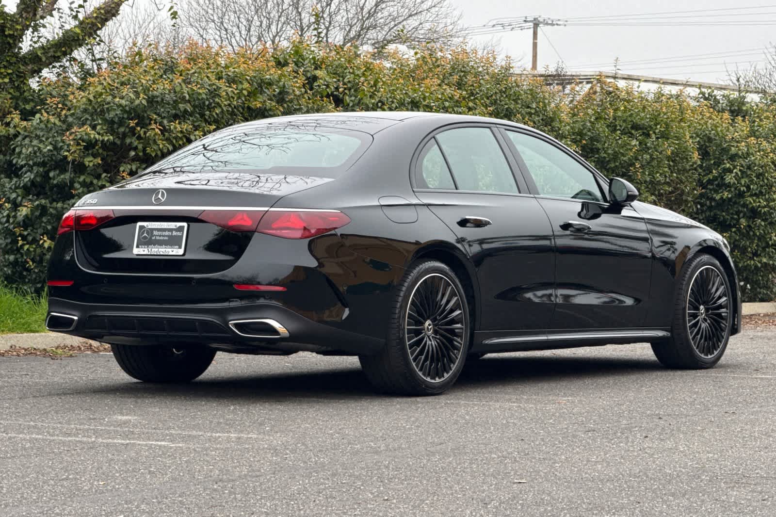 New 2026 Mercedes-Benz E 350 Sedan image 3
