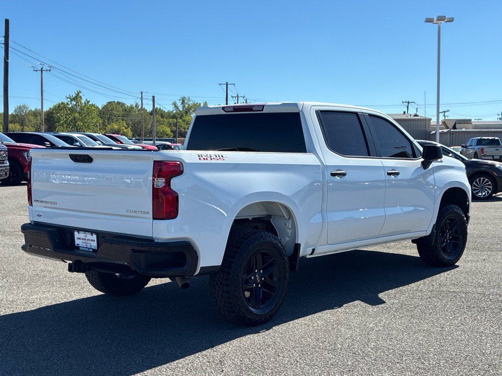 Used 2025 Chevrolet Silverado 1500 Custom Trail Boss AWD/4WD image 3