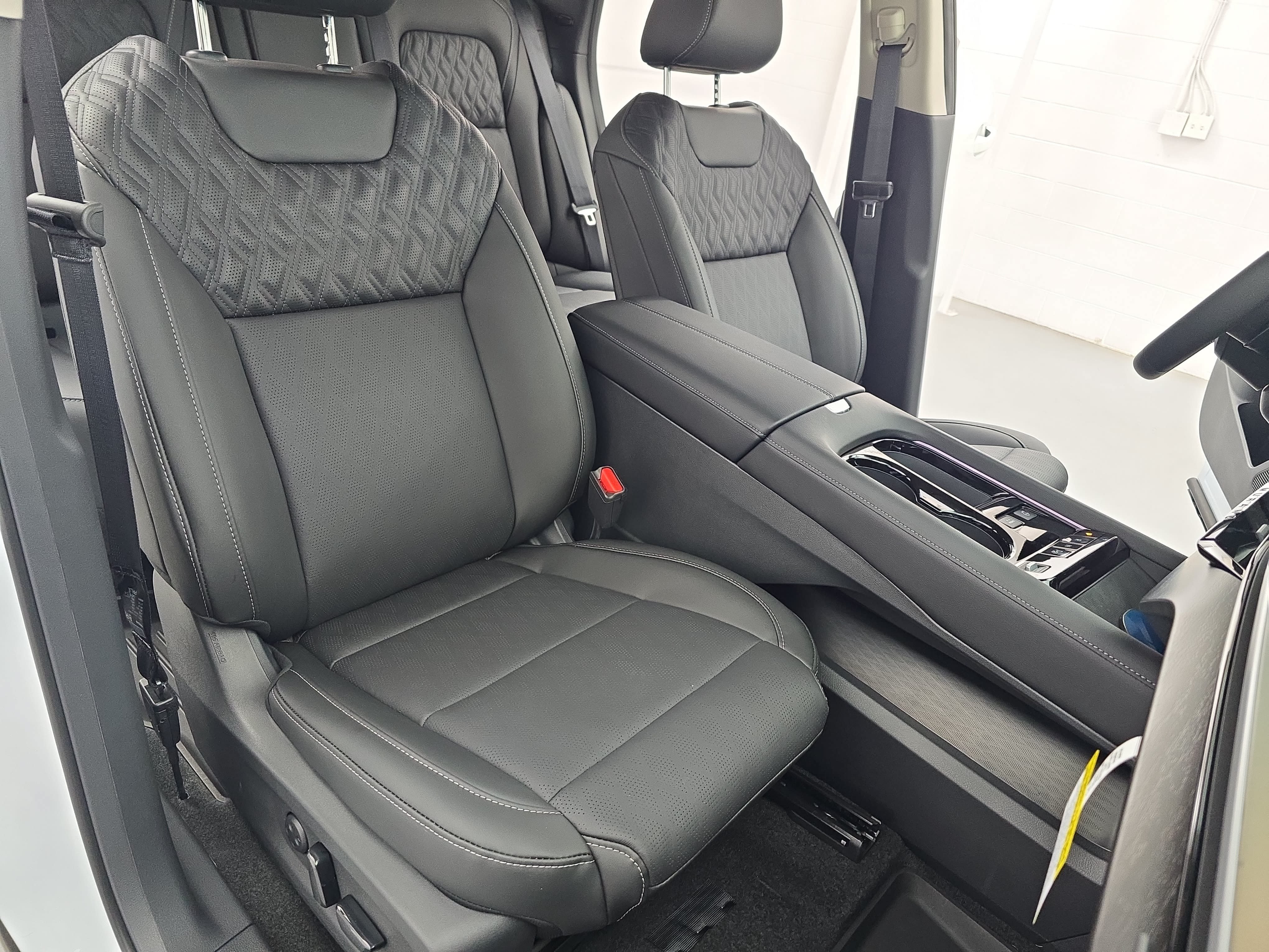 New 2026 Nissan Murano Platinum w/ Cargo Package AWD/4WD image 10