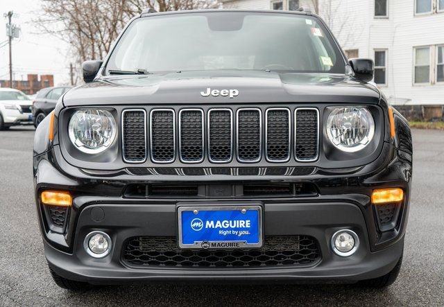 Used 2020 Jeep Renegade Latitude w/ Cold Weather Group image 3