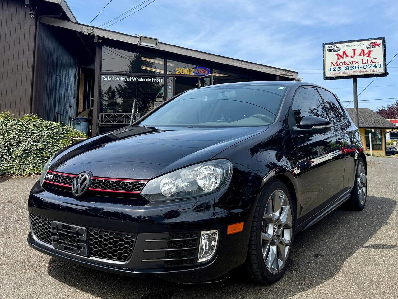 Used 2013 Volkswagen GTI 2-Door FWD image 2