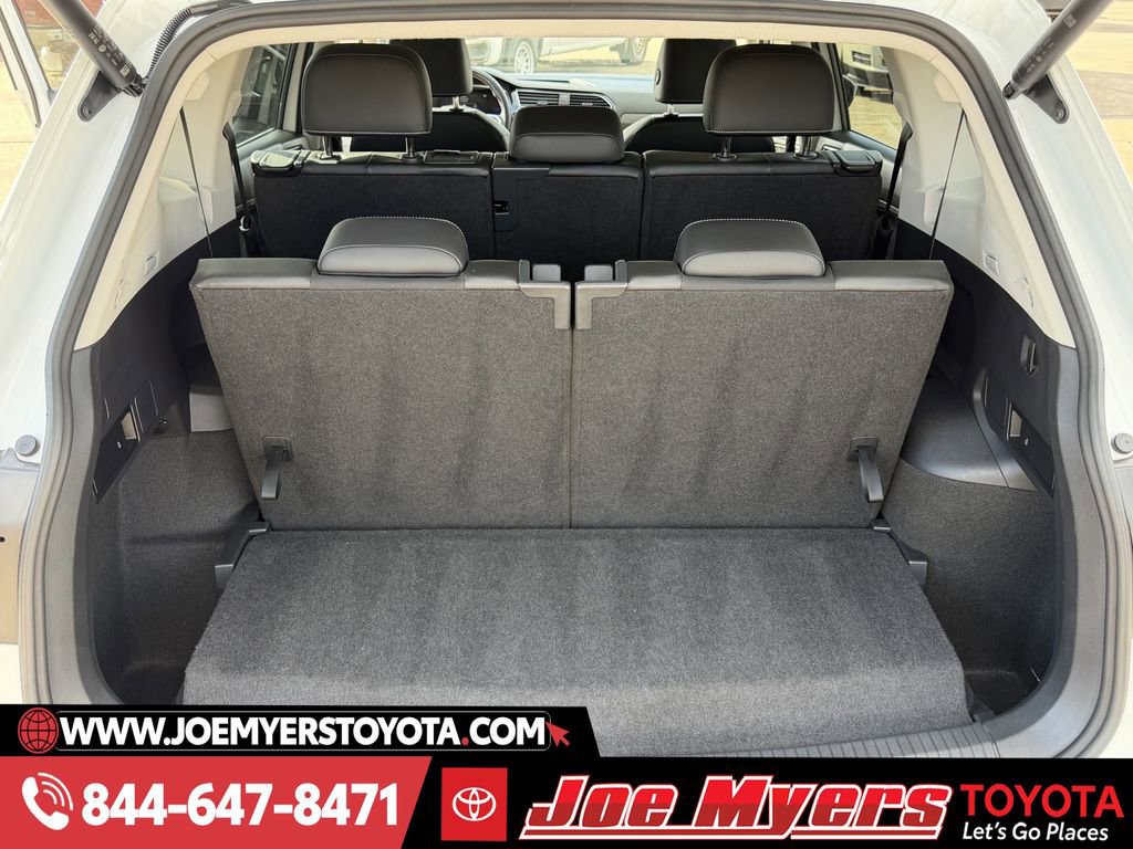 Used 2024 Volkswagen Tiguan SE image 30