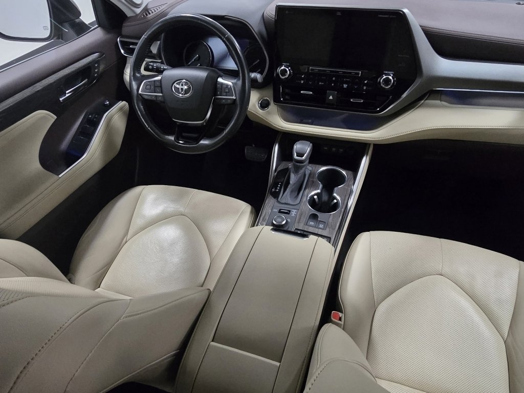 Certified 2020 Toyota Highlander Limited image 23