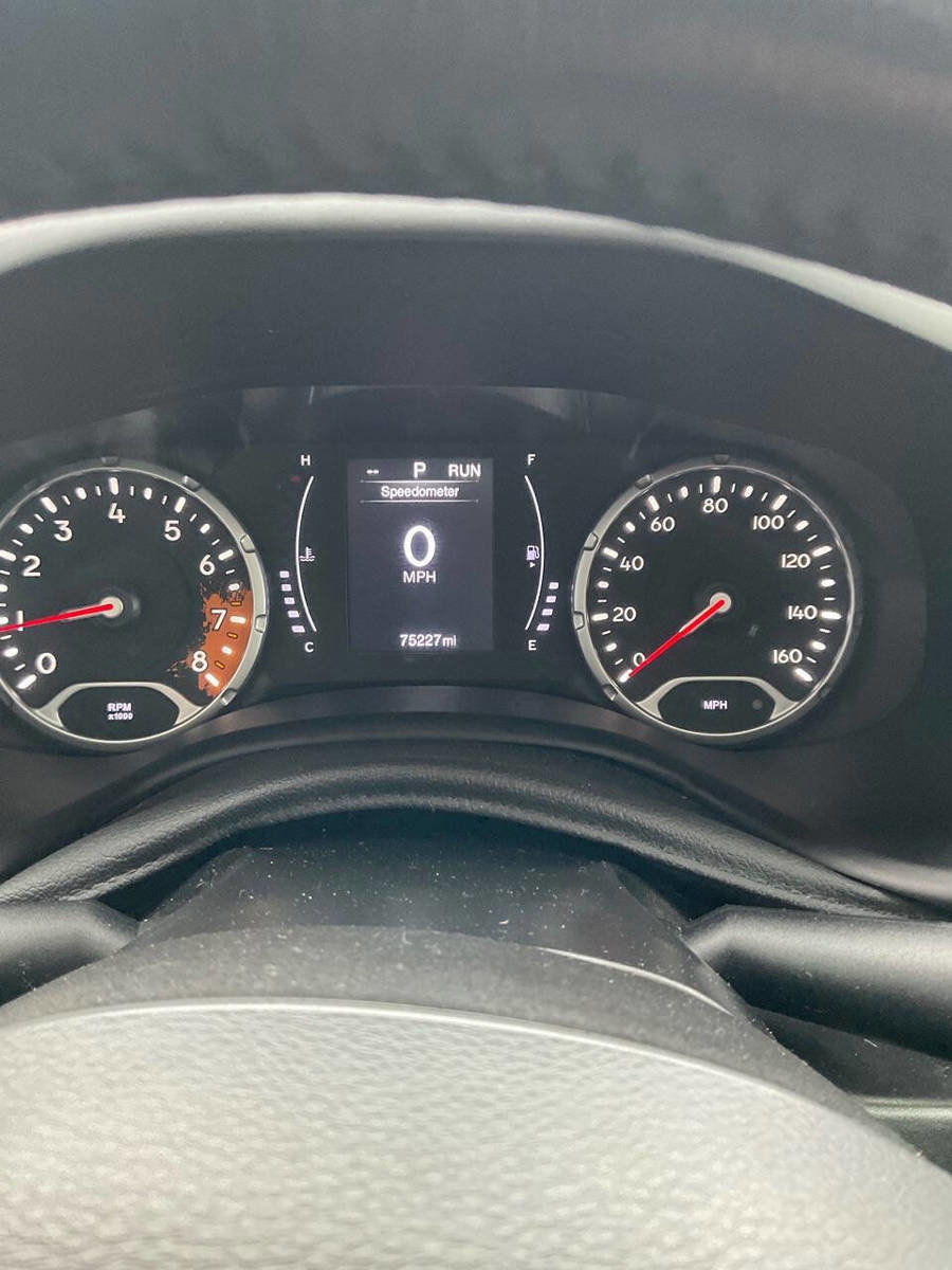 Used 2018 Jeep Renegade Altitude image 10