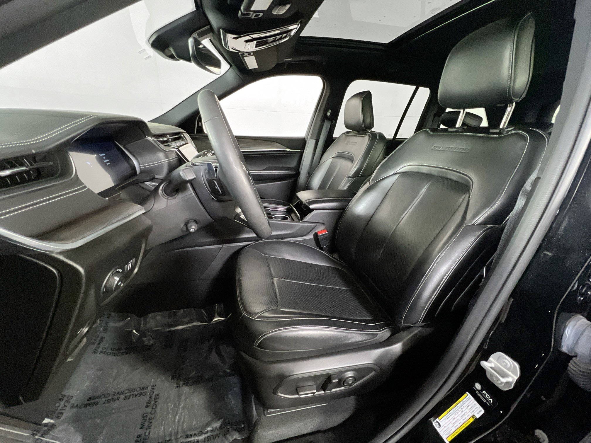 Used 2023 Jeep Grand Cherokee Overland image 22