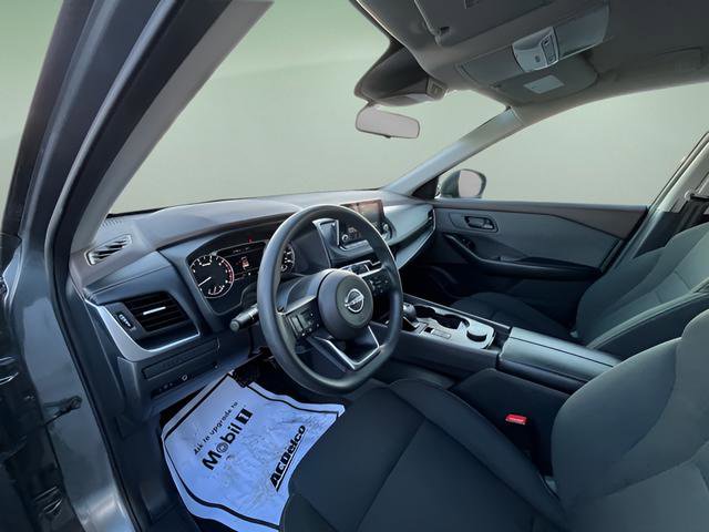 Used 2023 Nissan Rogue S image 13