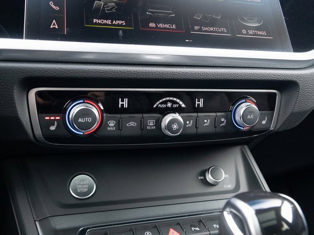 Used 2020 Audi Q3 2.0T Prestige w/ Prestige Package image 26