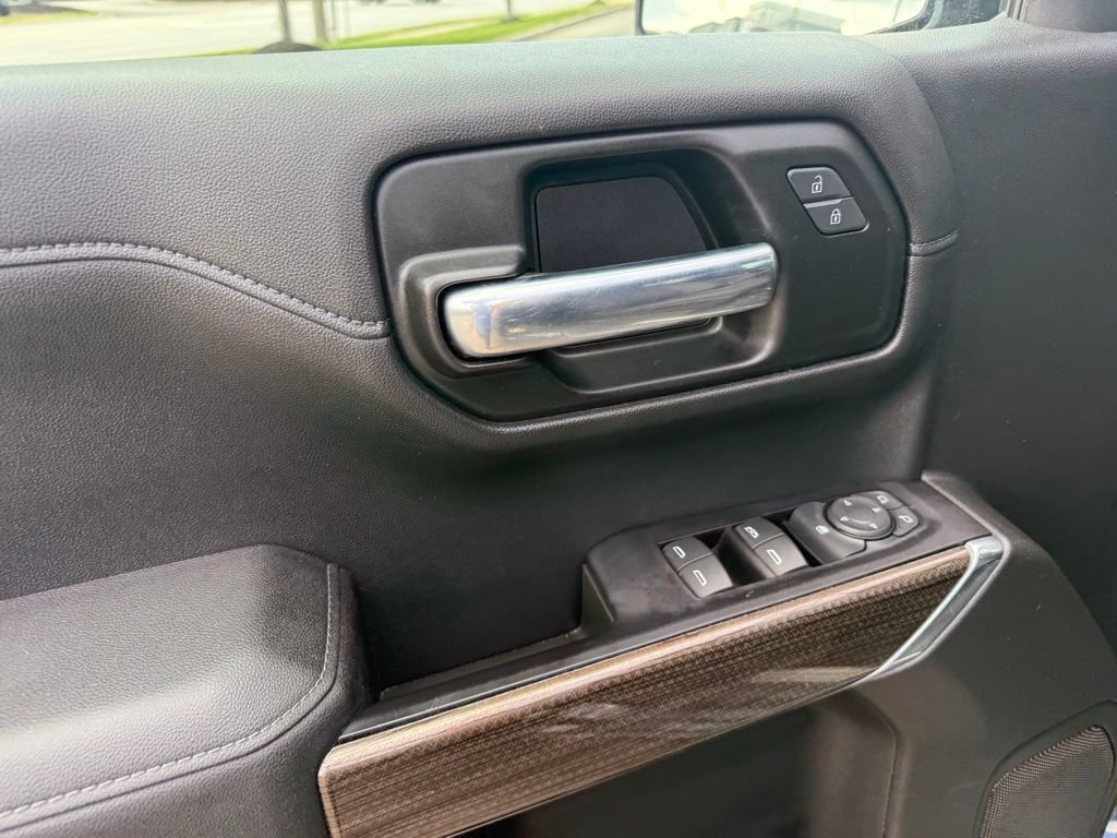 Used 2020 Chevrolet Silverado 1500 LT w/ All-Star Edition AWD/4WD image 17