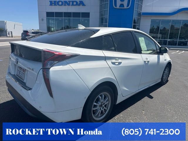 Used 2017 Toyota Prius Two w/ Prius Two Safety Plus Package FWD image 7