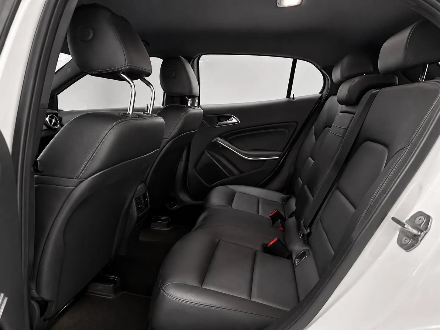 Used 2019 Mercedes-Benz GLA 250 image 13