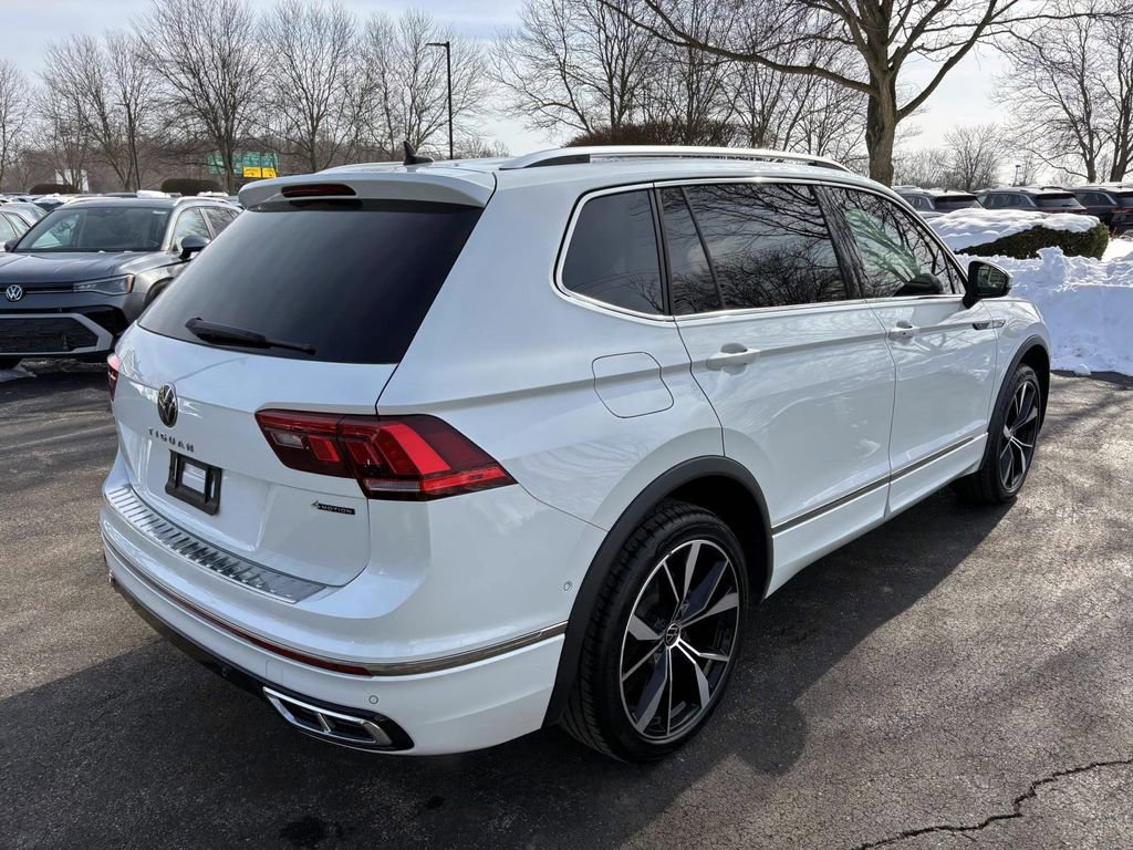 Used 2022 Volkswagen Tiguan SEL R-Line image 7