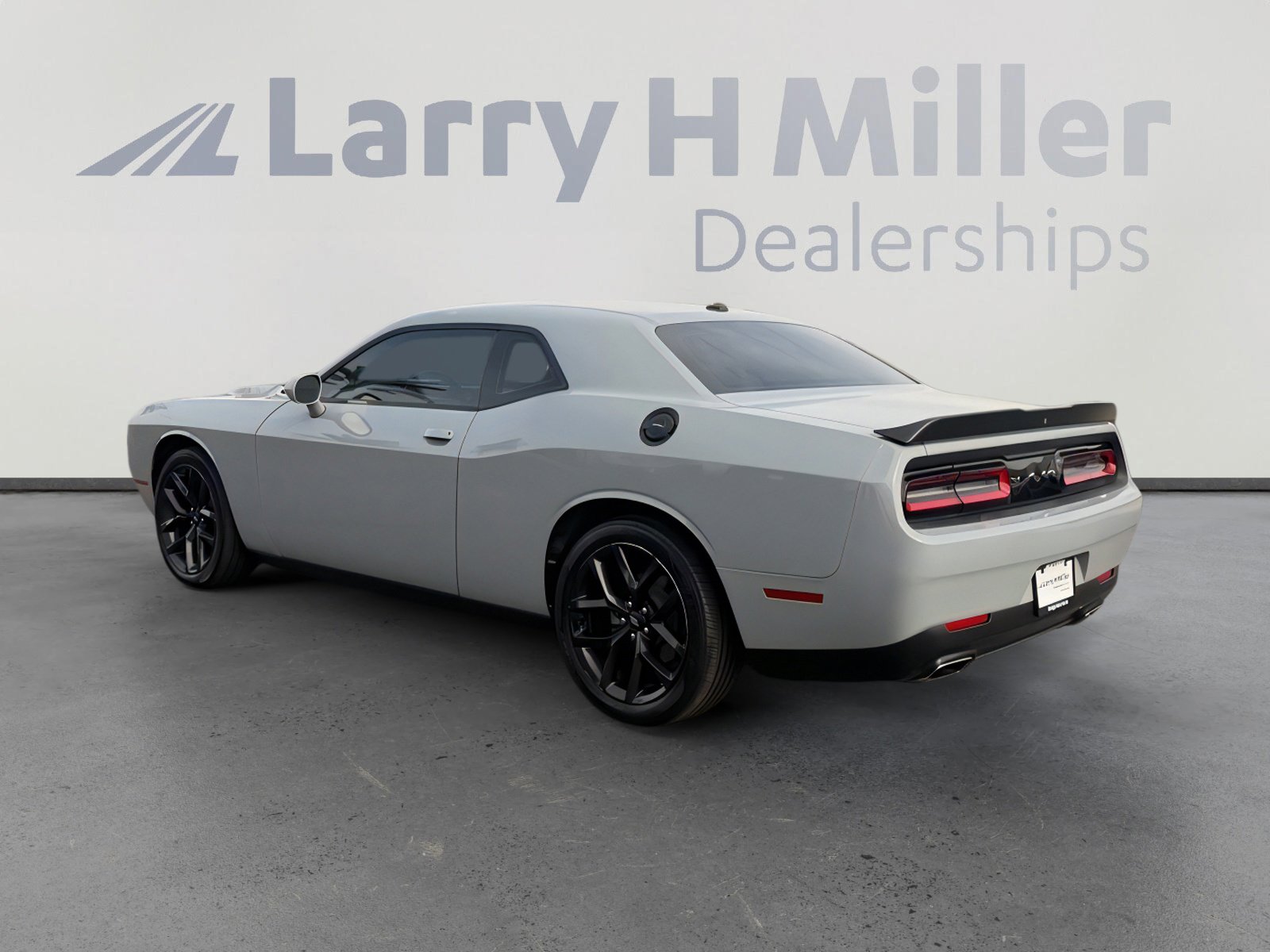 Used 2021 Dodge Challenger SXT w/ Blacktop Package image 3