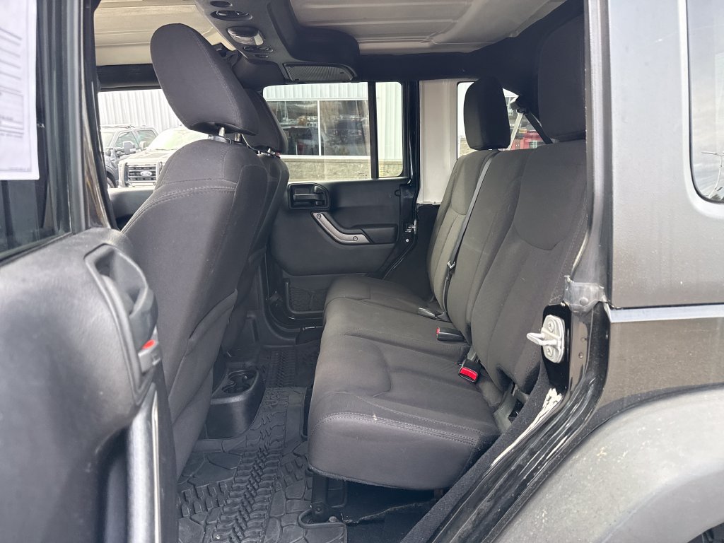 Used 2015 Jeep Wrangler Unlimited Sport AWD/4WD image 8