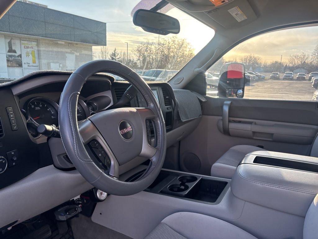 Used 2008 GMC Sierra 2500 SLE w/ SLE2 Preferred Package image 14
