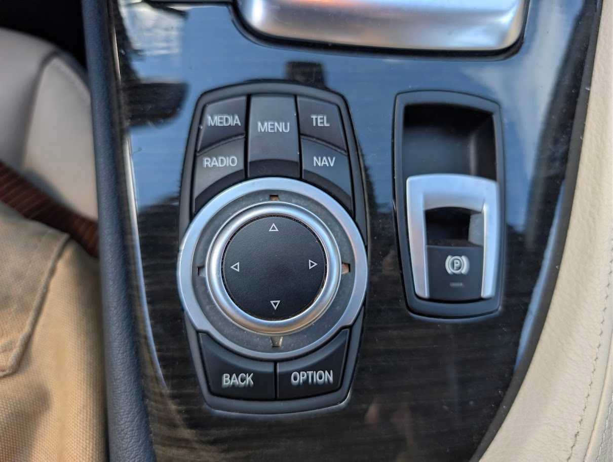 Used 2015 BMW Z4 sDrive28i image 29