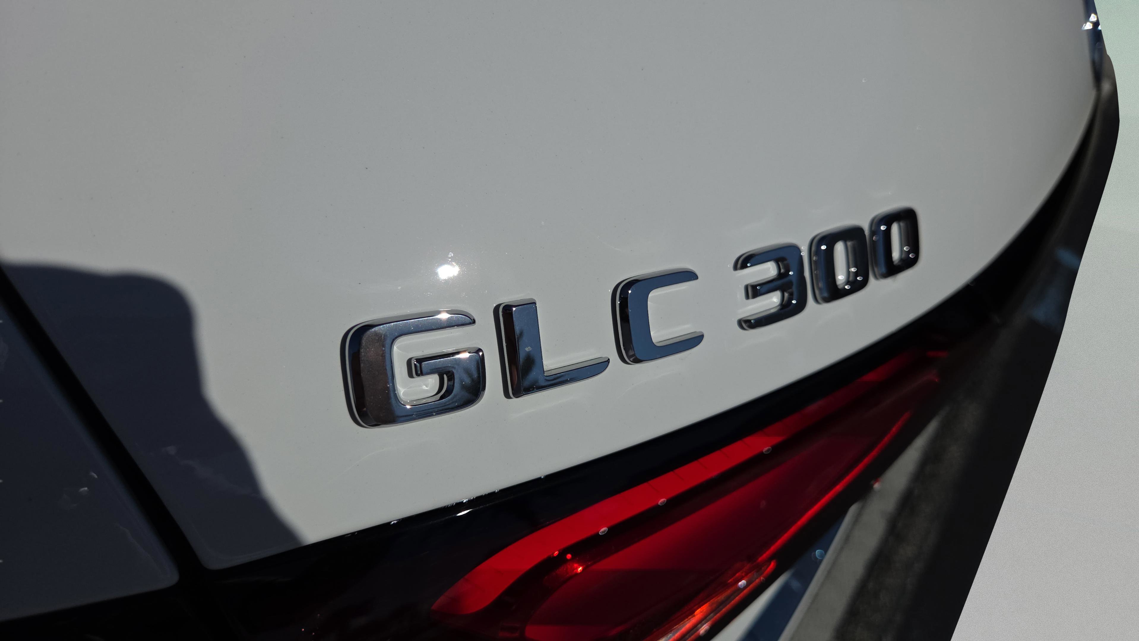 New 2026 Mercedes-Benz GLC 300 image 16