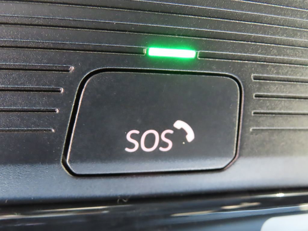 Used 2023 Volkswagen GTI 40th Anniversary Edition image 13