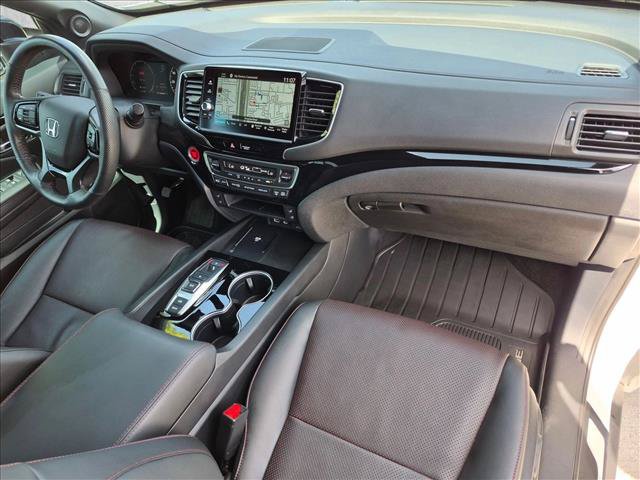 Used 2025 Honda Ridgeline Black Edition image 23
