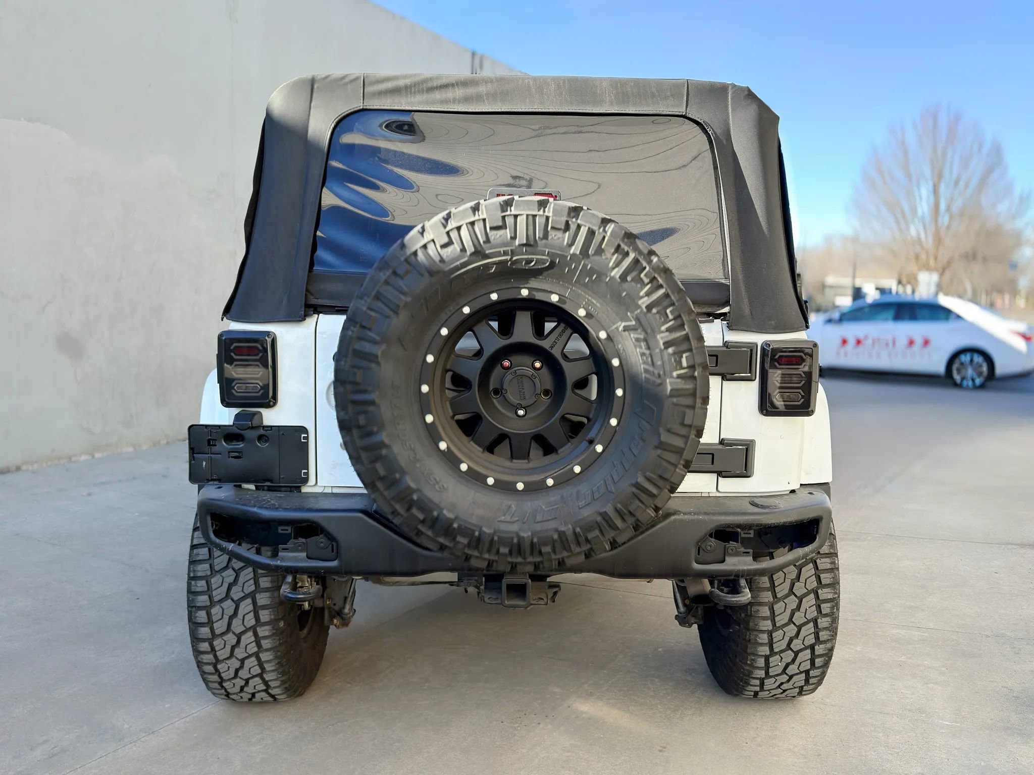 Used 2014 Jeep Wrangler Unlimited Rubicon image 6