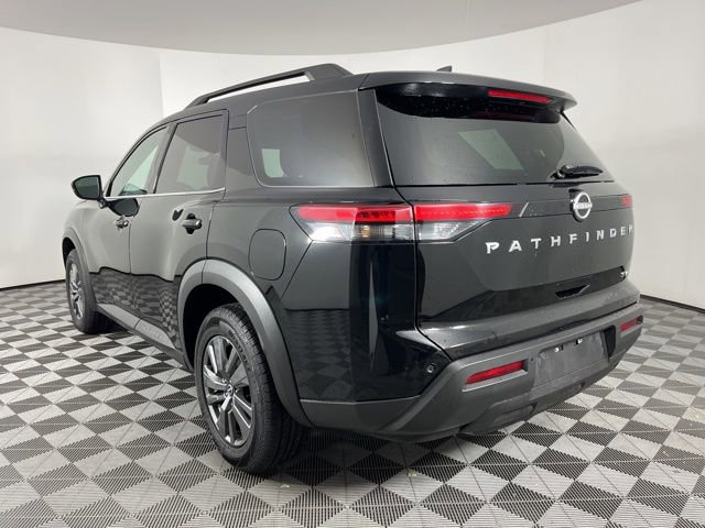 Used 2024 Nissan Pathfinder SV image 7