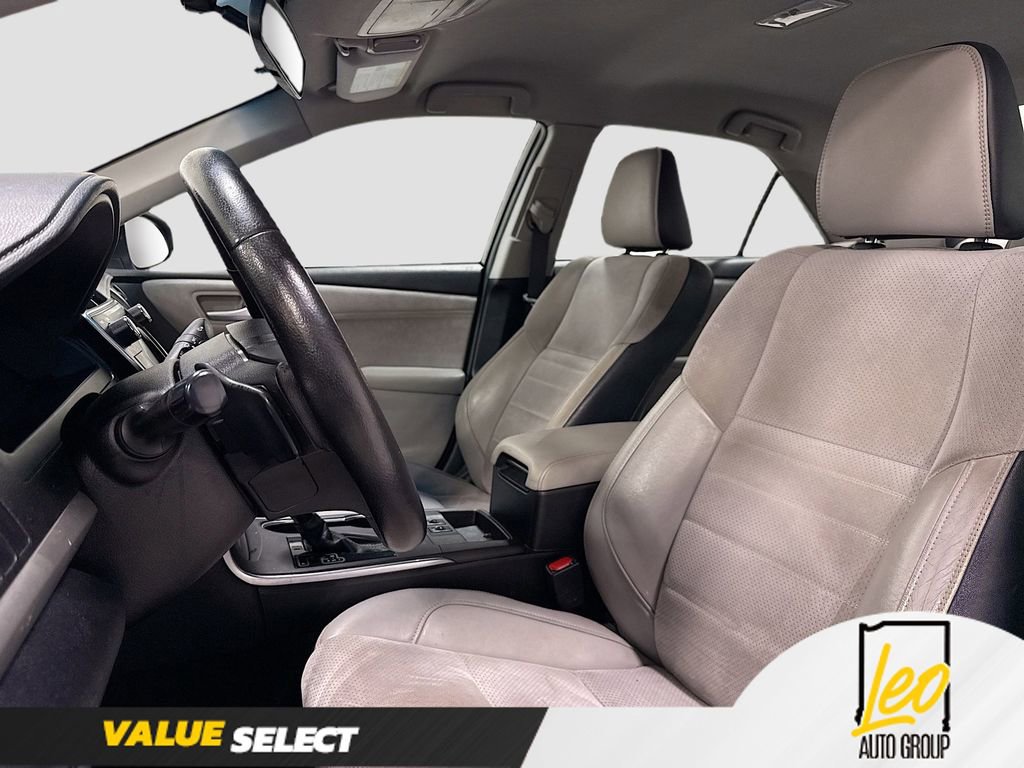 Used 2016 Toyota Camry XSE FWD image 20