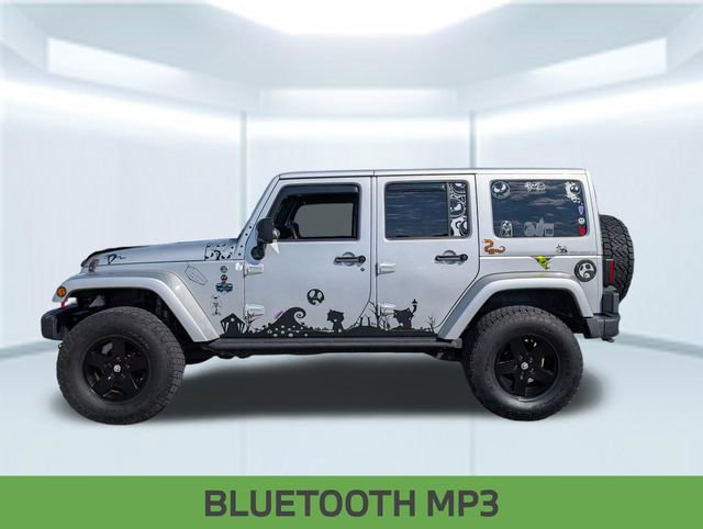 Used 2012 Jeep Wrangler Unlimited Sahara AWD/4WD image 2