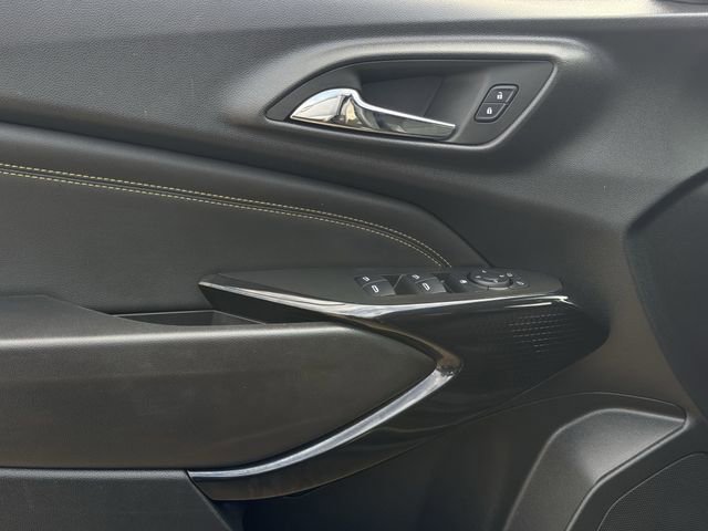 Used 2024 Chevrolet Trax LT w/ Sunroof Package FWD image 26