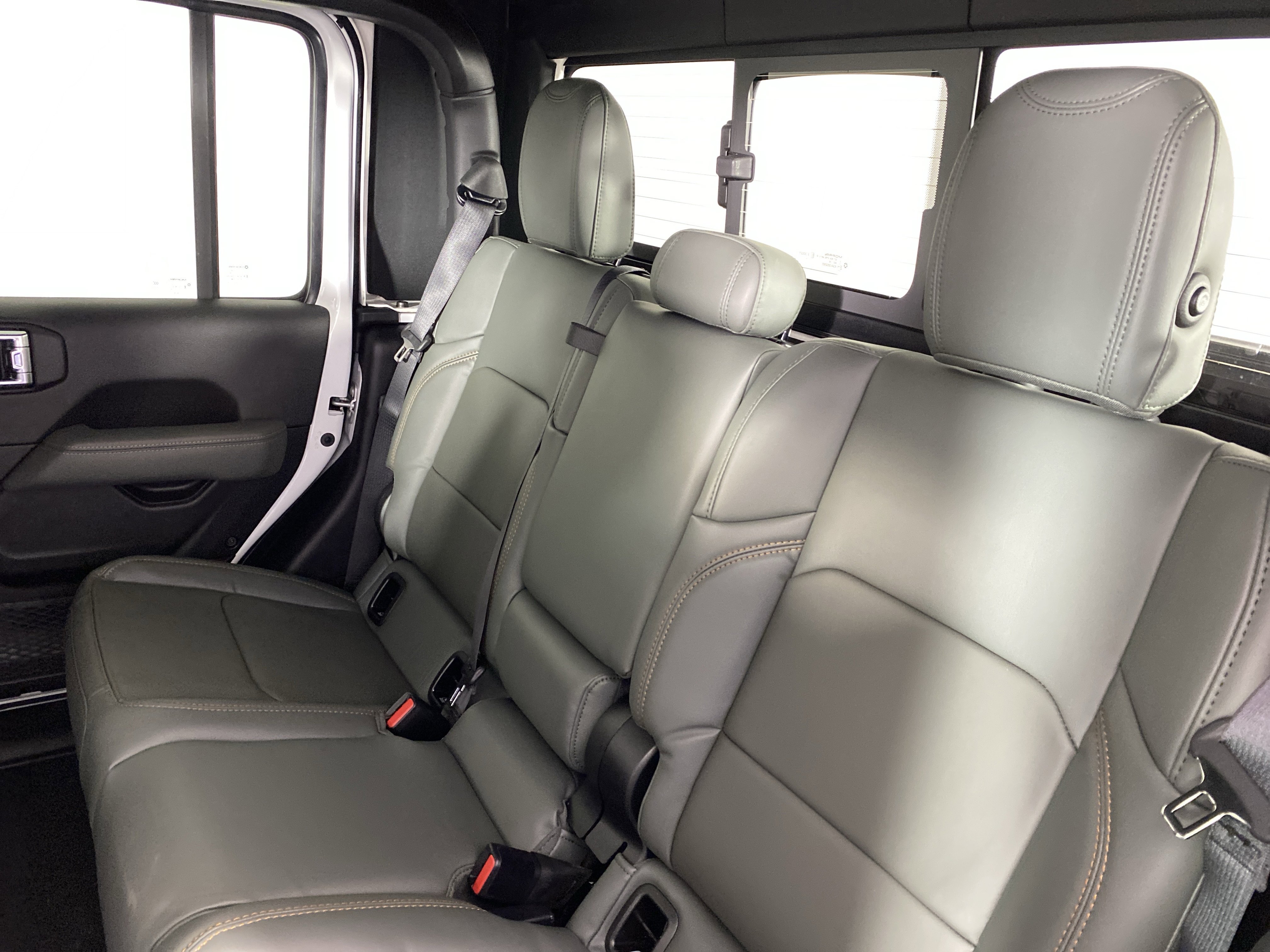 New 2026 Jeep Gladiator Mojave image 30