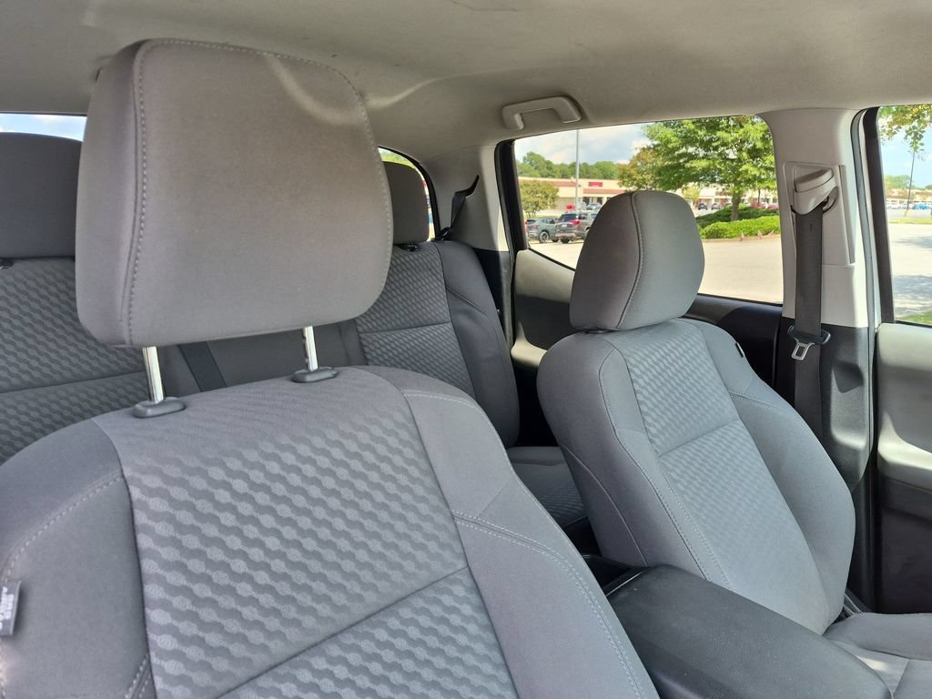 Used 2023 Toyota Tacoma SR5 RWD image 32