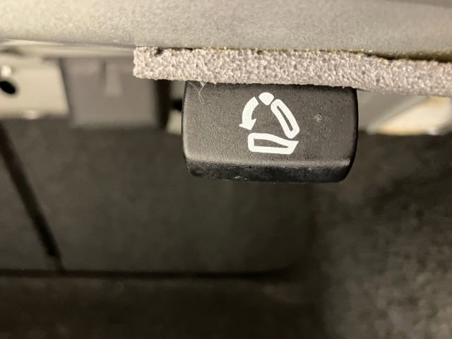 Used 2019 Volkswagen Jetta SE FWD image 35