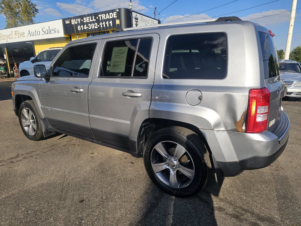 Used 2017 Jeep Patriot High Altitude FWD image 12