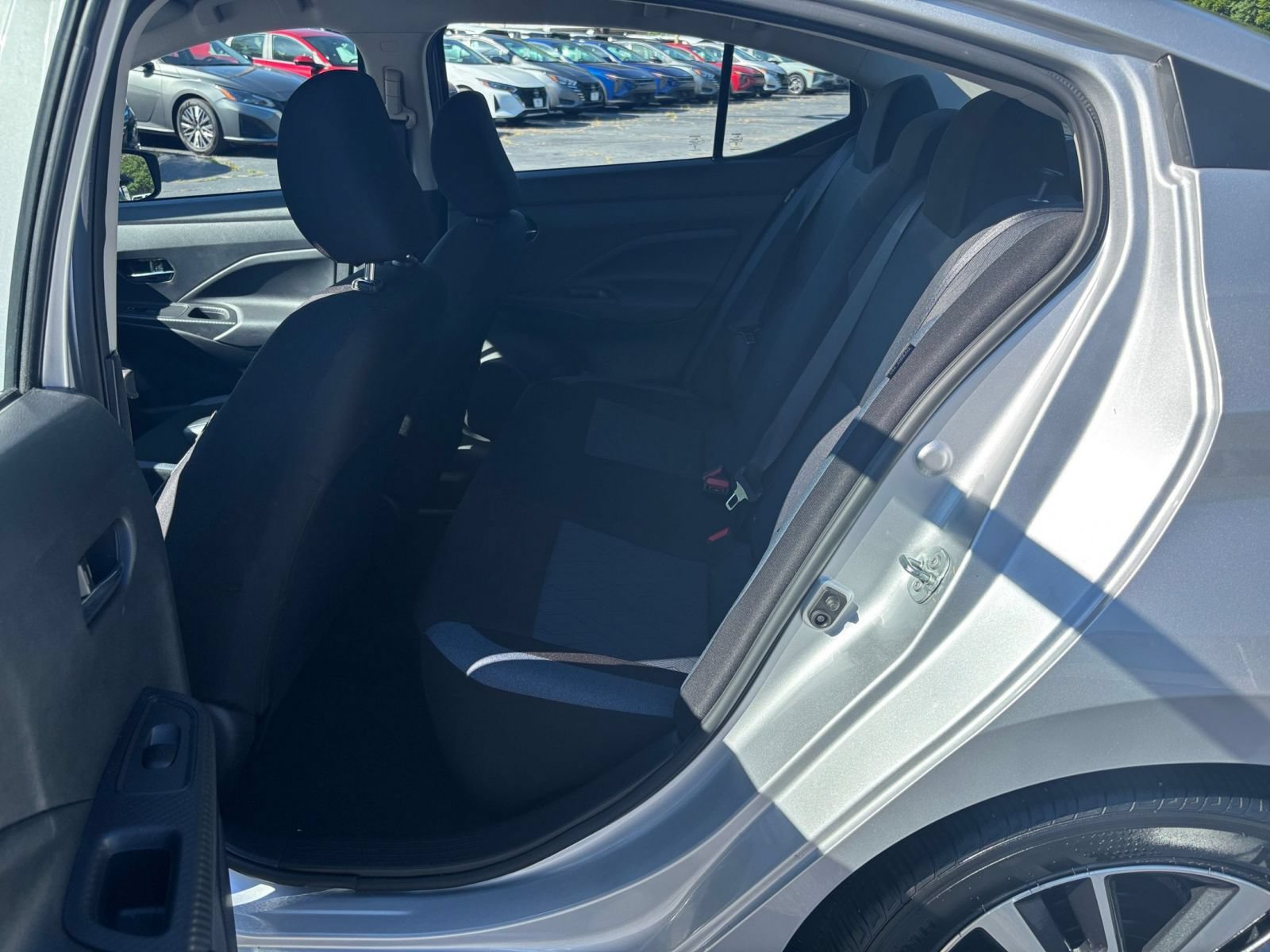 Used 2025 Nissan Versa SV FWD image 21