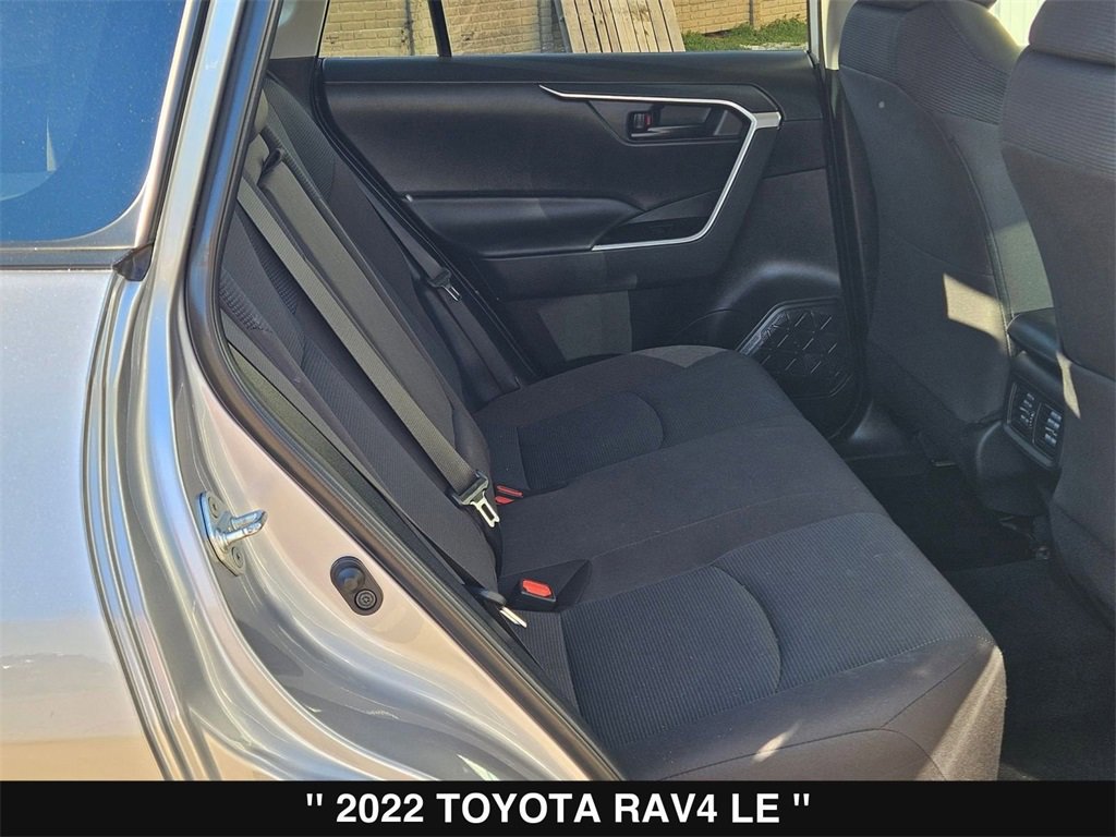 Used 2022 Toyota RAV4 LE image 26