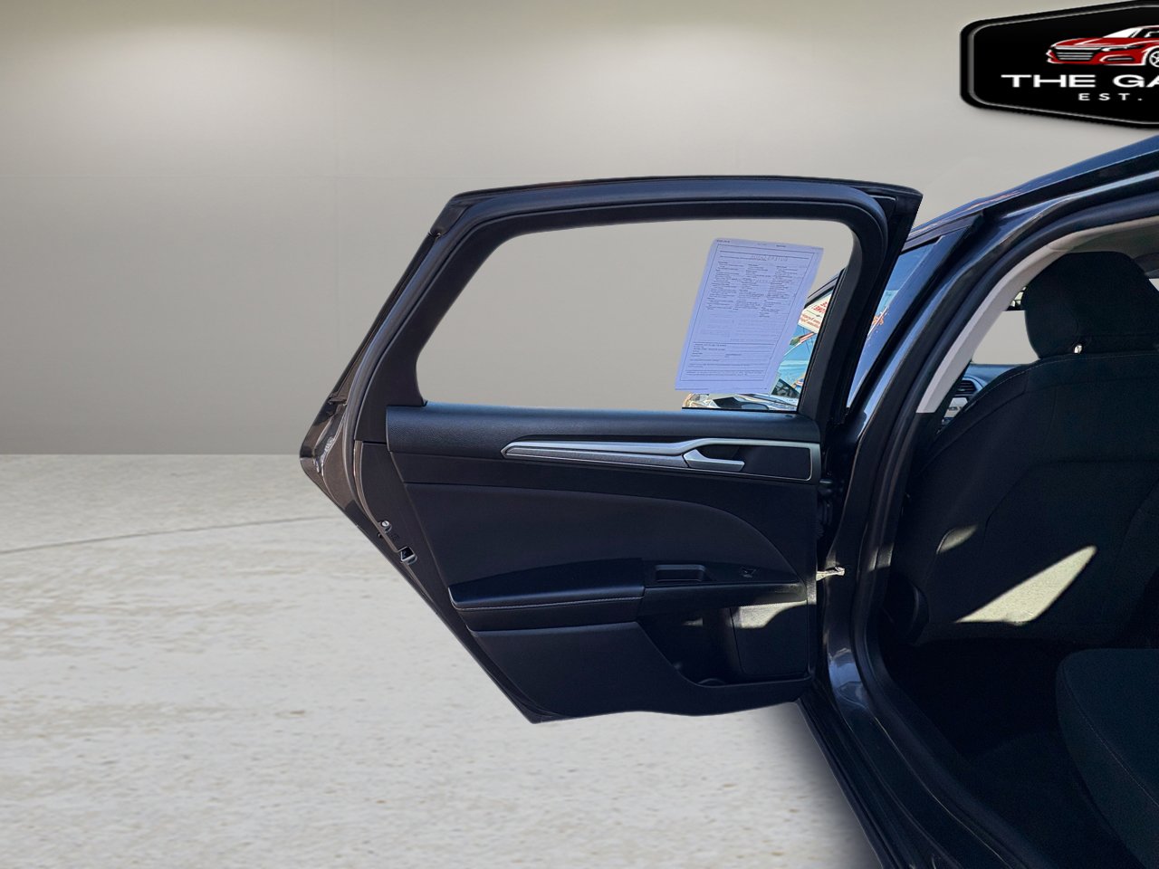 Used 2020 Ford Fusion SE image 22