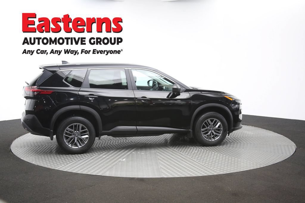 Used 2023 Nissan Rogue S AWD/4WD image 39